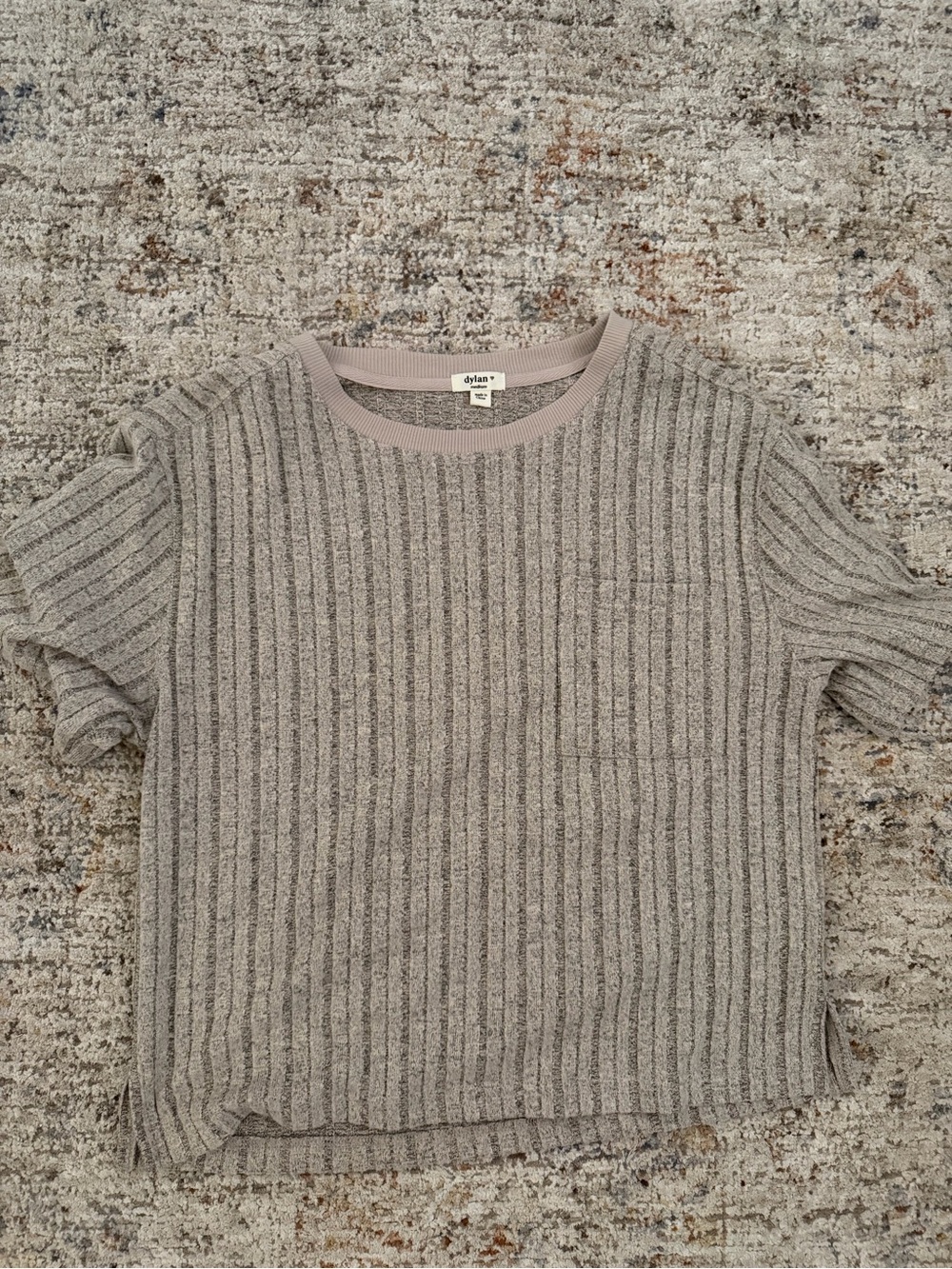 dylan cream/grey wide Ribbed Short Sleeve Tee with Contrast Neck